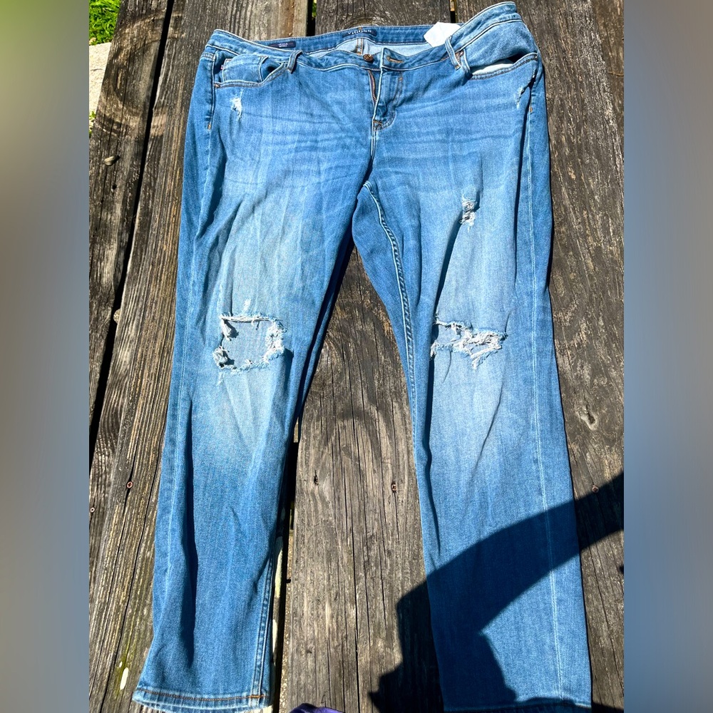 Vigoss Distressed Jeans - Size 22